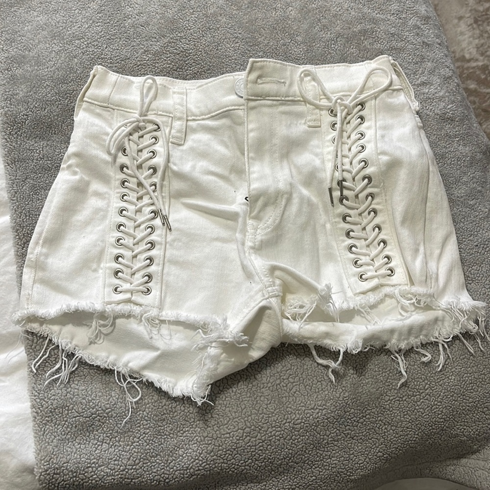 Express White, Lace-Up, Shortie, High-Rise Shorts
